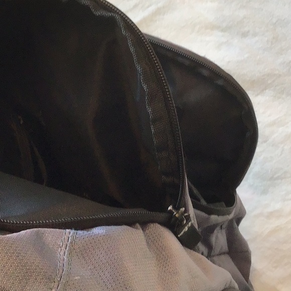 Backpack - Picture 4 of 10